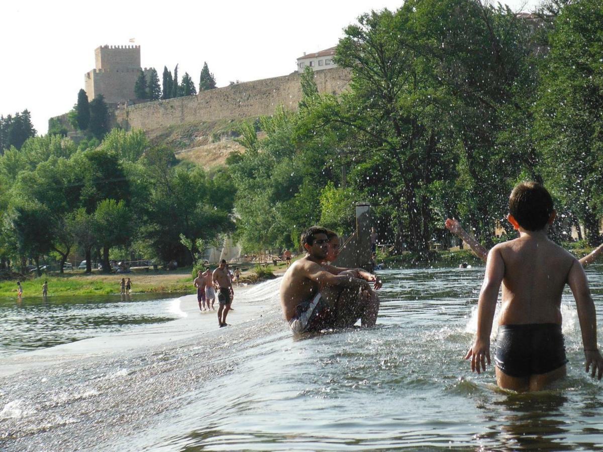 El Cerezo Villa Ciudad Rodrigo Bagian luar foto